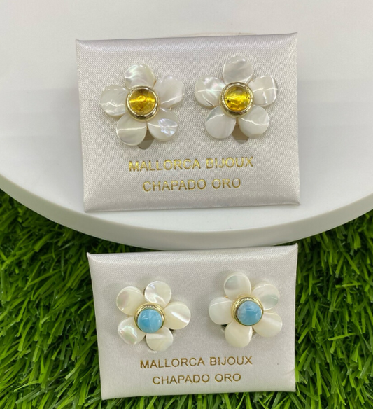 Aretes Flor Nacar