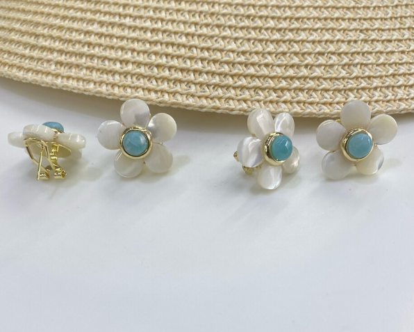Aretes Flor Nacar